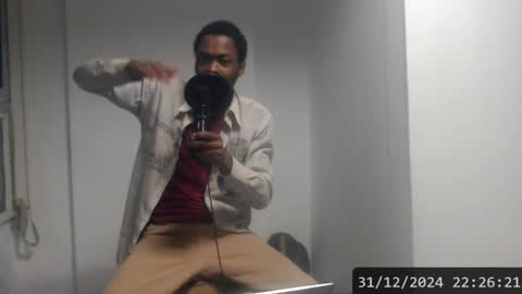 Snapshot of masterdomfuck chatting on January 1, 2025, 1:26 am Masterdomfuck online show from January 1, 2025, 1:26 am
