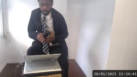 Snapshot of masterdomfuck chatting on January 20, 2025, 6:32 pm Masterdomfuck online show from January 20, 2025, 6:32 pm