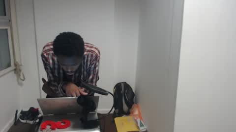 Snapshot of masterdomfuck chatting on February 6, 2025, 12:33 am Masterdomfuck online show from February 6, 2025, 12:33 am