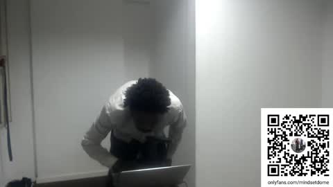 Snapshot of masterdomfuck chatting on September 15, 2025, 12:32 am Masterdomfuck online show from September 15, 2025, 12:32 am