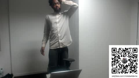 Snapshot of masterdomfuck chatting on September 19, 2025, 12:34 am Masterdomfuck online show from September 19, 2025, 12:34 am