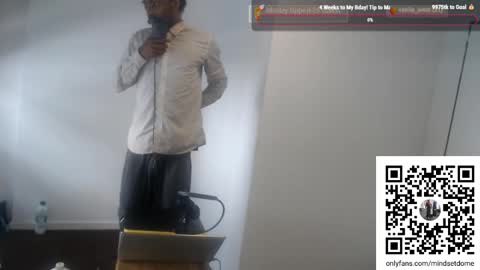 Snapshot of masterdomfuck chatting on September 30, 2025, 4:56 pm Masterdomfuck online show from September 30, 2025, 4:56 pm