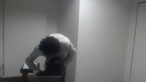 Snapshot of masterdomfuck chatting on October 3, 2025, 3:03 am Masterdomfuck online show from October 3, 2025, 3:03 am