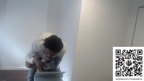 Snapshot of masterdomfuck chatting on October 12, 2025, 12:15 pm Masterdomfuck online show from October 12, 2025, 12:15 pm