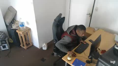 Masterdomfuck online show from June 25, 2026, 4:11 pm