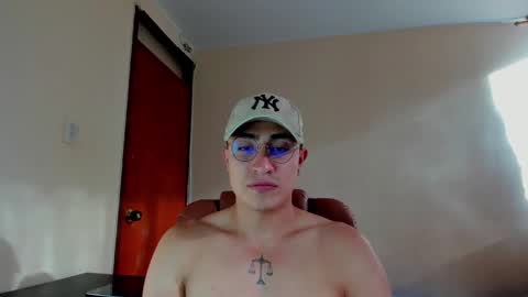 Snapshot of masterfiterotic chatting on February 1, 2025, 9:29 pm masterfiterotic online show from February 1, 2025, 9:29 pm