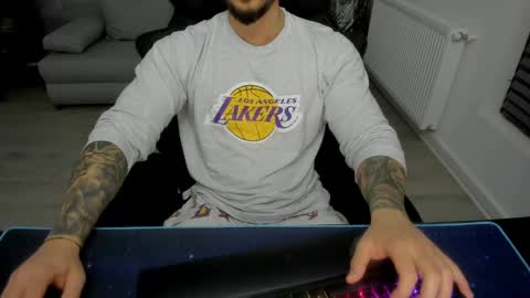 Snapshot of masterkingmuscle chatting on February 20, 2025, 10:15 pm masterkingmuscle online show from February 20, 2025, 10:15 pm