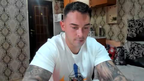 Snapshot of mastermusclejon chatting on October 19, 2025, 8:42 pm Jon online show from October 19, 2025, 8:42 pm