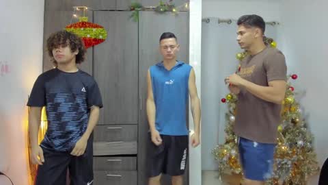 Snapshot of masters_sexx chatting on December 30, 2024, 11:26 am Team Cris Darwin- Fernando- Stiven- David online show from December 30, 2024, 11:26 am