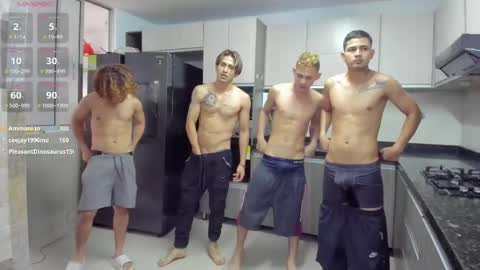 Snapshot of masters_sexx chatting on February 11, 2025, 5:29 pm Team Cris Darwin- Fernando- Stiven- David online show from February 11, 2025, 5:29 pm