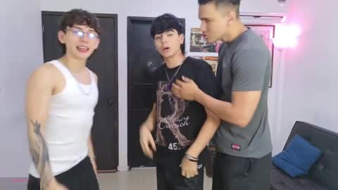 Team Cris Darwin- Fernando- Stiven- David online show from May 7, 2026, 11:26 am