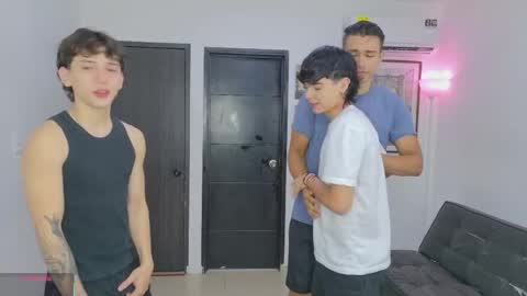 Team Cris Darwin- Fernando- Stiven- David online show from June 9, 2026, 11:11 am