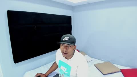 mastiv_1 online show from February 26, 2025, 12:14 pm
