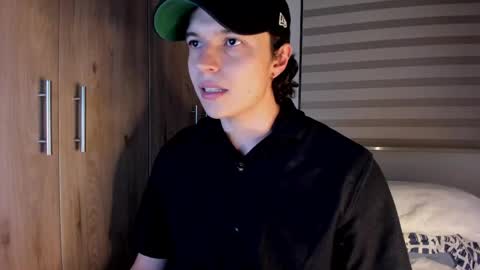 mastrangelo_x online show from May 11, 2026, 3:23 am