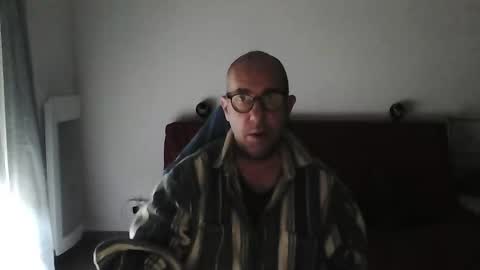 Snapshot of mat11efou chatting on October 12, 2025, 8:57 am mat11efou online show from October 12, 2025, 8:57 am