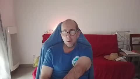 mat11efou online show from November 2, 2025, 7:22 am