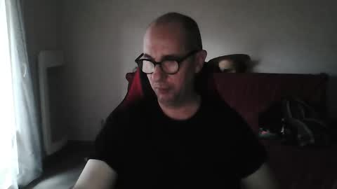 mat11efou online show from February 15, 2026, 4:47 pm