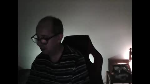 mat11efou online show from May 8, 2026, 2:06 am