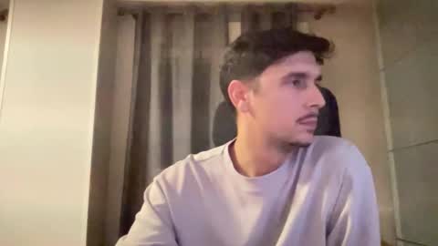 Aaron online show from February 8, 2026, 10:46 pm