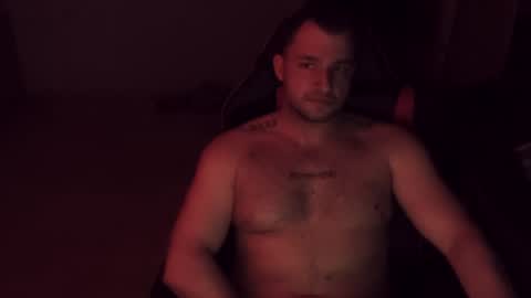 Lucas online show from May 9, 2026, 2:06 am