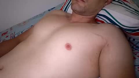 mateo2803 online show from June 9, 2026, 4:35 am