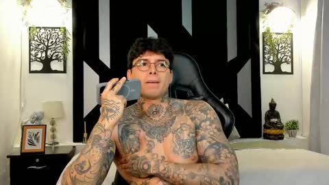 mateo_dilucajs1 online show from September 15, 2025, 2:50 pm