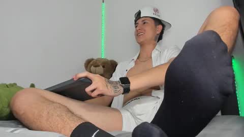 mateo_escobar online show from March 21, 2026, 8:19 am