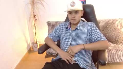 Mateo online show from February 1, 2026, 3:38 am