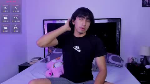Snapshot of mateo_sweetie chatting on June 12, 2026, 2:43 am Mateo online show from June 12, 2026, 2:43 am