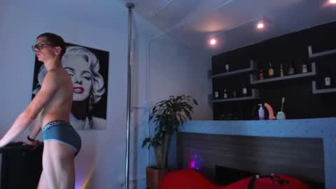 Snapshot of mateo_vegas chatting on January 31, 2025, 8:43 pm Mateo online show from January 31, 2025, 8:43 pm