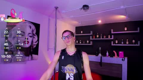 Snapshot of mateo_vegas chatting on February 23, 2025, 4:50 am Mateo online show from February 23, 2025, 4:50 am