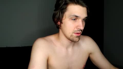 mateo_zeus online show from October 19, 2025, 2:34 am