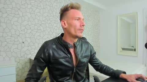 Snapshot of mateobenjamin chatting on December 2, 2024, 6:54 pm MateoBenjamin online show from December 2, 2024, 6:54 pm
