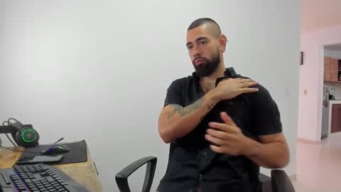 Matheus     online show from October 8, 2025, 4:15 pm