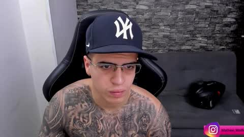 Mathew Independent model online show from November 6, 2025, 8:43 pm