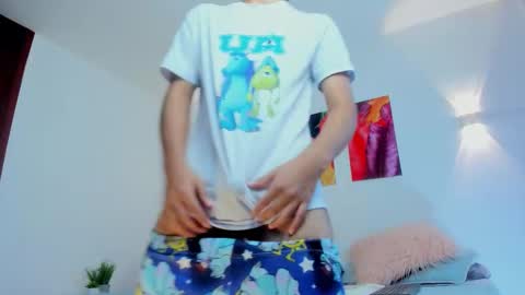 Snapshot of mathewadams chatting on September 25, 2025, 6:44 pm Mathew online show from September 25, 2025, 6:44 pm