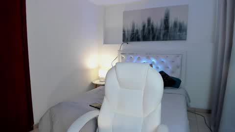 Snapshot of mathewadams chatting on October 24, 2025, 7:43 pm Mathew online show from October 24, 2025, 7:43 pm