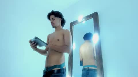 Snapshot of mathewadams chatting on October 27, 2025, 10:47 pm Mathew online show from October 27, 2025, 10:47 pm