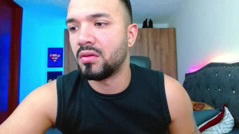 mathewhot3 online show from November 17, 2025, 2:39 am