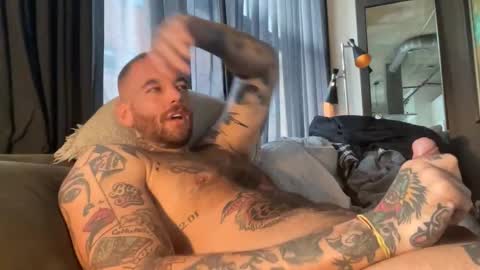 Mat Loyal online show from October 29, 2025, 8:43 pm