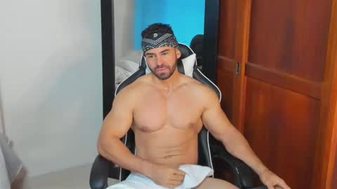 Snapshot of mathews_smith chatting on October 5, 2025, 11:41 am mathews_smith online show from October 5, 2025, 11:41 am