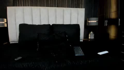 mathilda_liz online show from April 28, 2026, 1:16 pm