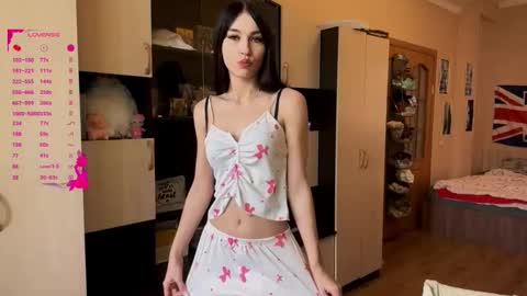 Snapshot of mathildafutch chatting on October 19, 2025, 10:05 am Monika online show from October 19, 2025, 10:05 am