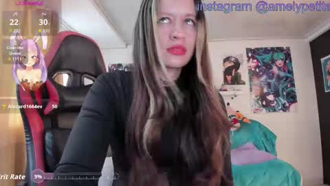 Snapshot of mathildalapetite chatting on October 8, 2025, 9:56 pm Mathilda Lapetite online show from October 8, 2025, 9:56 pm