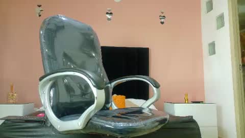 Snapshot of matia_zelvya chatting on July 10, 2026, 11:35 am matia zelvya online show from July 10, 2026, 11:35 am