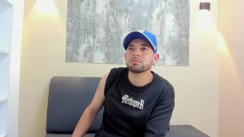 Matias online show from February 17, 2026, 9:43 pm