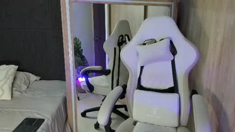 matias_strong1 online show from July 28, 2026, 2:13 pm