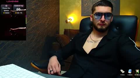 Snapshot of matiasdean chatting on September 19, 2025, 4:47 am MatiasDean online show from September 19, 2025, 4:47 am