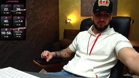 Snapshot of matiasdean chatting on October 14, 2025, 4:46 am MatiasDean online show from October 14, 2025, 4:46 am