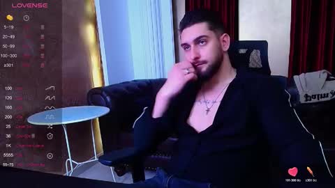 Snapshot of matiasdean chatting on October 17, 2025, 10:40 am MatiasDean online show from October 17, 2025, 10:40 am